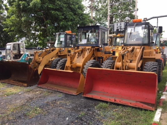 รถตักล้อยาง 6 คัน สวยๆ (CAT , KOMATSU)