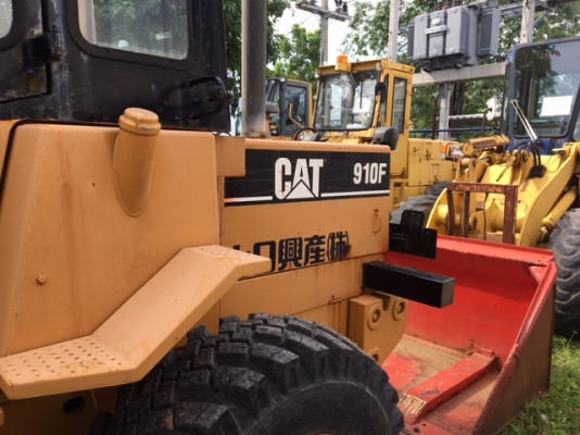 รถตักล้อยาง 6 คัน สวยๆ (CAT , KOMATSU)