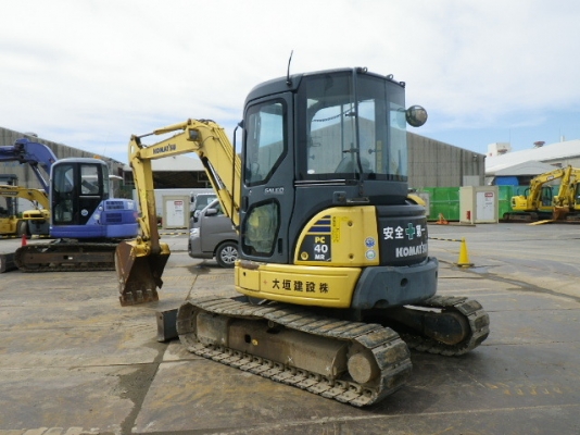 Komatsu PC40MR-2 ตู้เก๋ง แทรคเหล็ก นำเข้าเองจากญี่ปุ่น