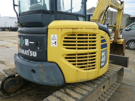 Komatsu PC40MR-2 ตู้เก๋ง แทรคเหล็ก นำเข้าเองจากญี่ปุ่น