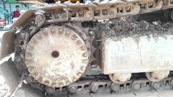 ขาย!! &gt;&gt;&gt; Komatsu Pc200 รุ่น 3 คอนโทรนสั้น &lt;&lt;&lt; เบอร์ติดต่อ 098-7155789