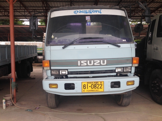 ขายด่วน 10 ล้อ หัวลาก ISUZU 240 แรง สภาพพร้อมใช้