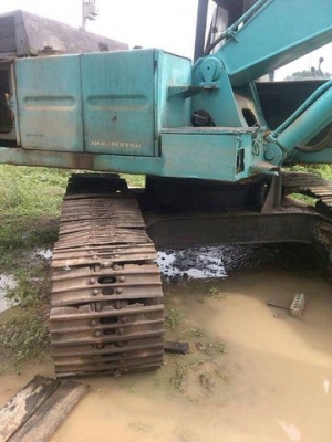 ขาย!! >>> Komatsu Pc200 รุ่น 2 250,000 บาท <<< เบอร์ติดต่อ 098-7155789 ขาย!! >>> Komatsu Pc200 รุ่น 2 250,000 บาท <<< เบอร์ติดต่อ 098-7155789