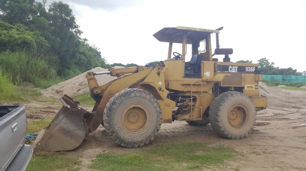 ขาย รถตัก CAT 936F สภาพดีพร้อมใช้งาน เครื่องแน่น เกียร์ดี เอกสารใบอินวอยซ์