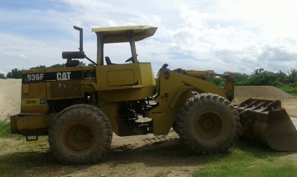 ขาย รถตัก CAT 936F สภาพดีพร้อมใช้งาน เครื่องแน่น เกียร์ดี เอกสารใบอินวอยซ์