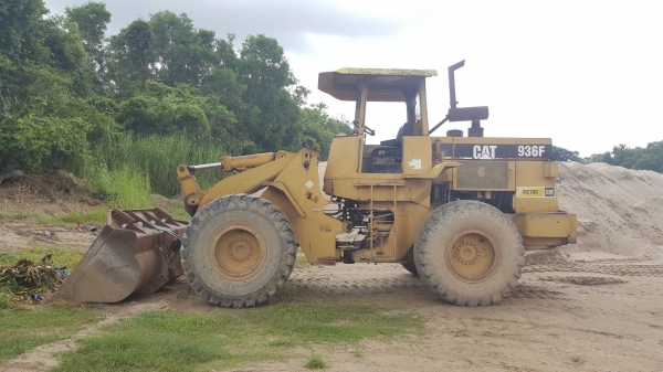 ขาย รถตัก CAT 936F สภาพดีพร้อมใช้งาน เครื่องแน่น เกียร์ดี เอกสารใบอินวอยซ์