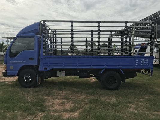 ขายรถบรรทุก 6 ล้อ ISUZU NPR 130 ขายรถบรรทุก 6 ล้อ ISUZU NPR 130