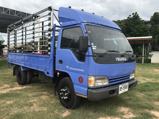 ขายรถบรรทุก 6 ล้อ ISUZU NPR 130