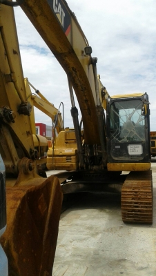 รถขุด CAT 320 D รถขุด CAT 320 D