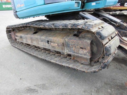 ขายรถขุดนำเข้าจากประเทศญี่ปุ่น kobelco sk135 yy04 มีใบมีด สนใจติดต่อสอบถาม 092-3309229 อีด