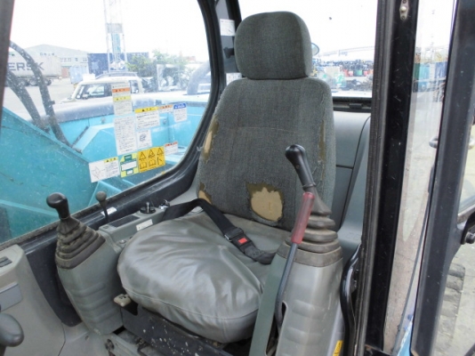 ขายรถขุดนำเข้าจากประเทศญี่ปุ่น kobelco sk135 yy04 มีใบมีด สนใจติดต่อสอบถาม 092-3309229 อีด