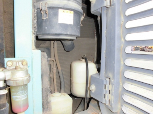 ขายรถขุดนำเข้าจากประเทศญี่ปุ่น kobelco sk135 yy04 มีใบมีด สนใจติดต่อสอบถาม 092-3309229 อีด