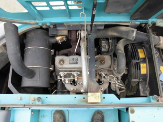 ขายรถขุดนำเข้าจากประเทศญี่ปุ่น kobelco sk135 yy04 มีใบมีด สนใจติดต่อสอบถาม 092-3309229 อีด