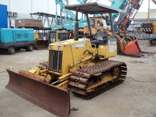 KOMATSU D20P-7E