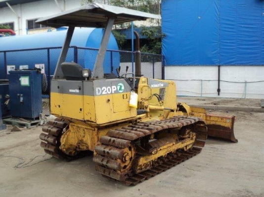 KOMATSU D20P-7E