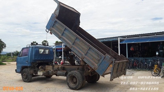 ขายด่วน รถบรรทุก 6 ล้อ ISUZU NPR 115 แรง ดั้ม (รถห้างแท้) เสี่ยสั่งลุย สภาพเดิมๆ สวยพร้อมใช้งาน ราคาสุดคุ้ม