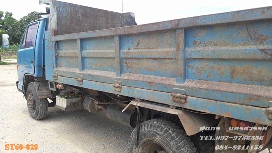 ขายด่วน รถบรรทุก 6 ล้อ ISUZU NPR 115 แรง ดั้ม (รถห้างแท้) เสี่ยสั่งลุย สภาพเดิมๆ สวยพร้อมใช้งาน ราคาสุดคุ้ม