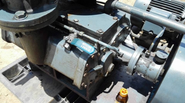 ** SOLD ** แวคคัมปั้มอัดอากาศอเมริกา KINNEY Made in USA ขนาด 4.5 HP 380V ถอดจากไลน์ผลิตพร้อมใช้ ** SOLD ** แวคคัมปั้มอัดอากาศอเมริกา KINNEY Made in USA ขนาด 4.5 HP 380V ถอดจากไลน์ผลิตพร้อมใช้