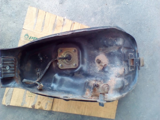 ถังน้ำมัน Honda NSR 150cc ถังน้ำมัน Honda NSR 150cc