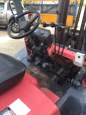 โฟล์คลิฟท์ NISSAN J02 เครื่องดีเซล เกียร์ธรรมดา งาเทได้ สนใจติดต่อ 083-062-0223(ปอนด์)