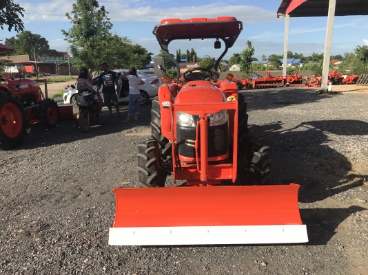 ขายรถไถคูโบต้า L3608sp(4WD)2เพลา สภาพสวย ทุกระบบสมบูรณ์ ใช้งาน 300 ชม. พร้อมอุปกรณ์ใบมีดหน้าและผานพรวน ราคา 368,000บาท #พร้อมส่งฟรีถึงบ้าน โทรสอบถามได้เลยค่ะ 081-9136451 ขอดูรูปทาง Line:Bow6451  รถสวย สภาพพร้อมใช้งาน   เครื่องดี เกียร์ดี ยางดีทั้ง 4 เส้น