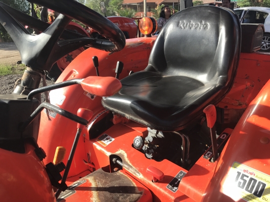 ขายรถไถคูโบต้า L3608sp(4WD)2เพลา สภาพสวย ทุกระบบสมบูรณ์ ใช้งาน 300 ชม. พร้อมอุปกรณ์ใบมีดหน้าและผานพรวน ราคา 368,000บาท #พร้อมส่งฟรีถึงบ้าน โทรสอบถามได้เลยค่ะ 081-9136451 ขอดูรูปทาง Line:Bow6451  รถสวย สภาพพร้อมใช้งาน   เครื่องดี เกียร์ดี ยางดีทั้ง 4 เส้น