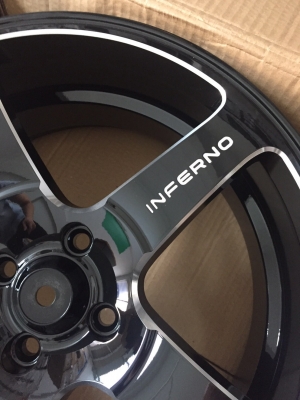 แม็กขอบ 17×7.5 INFERNO AP05 WELD 4 รู 100 ล้อใหม่แกะกล่อง งานสวยเนียนครับ แม็กขอบ 17×7.5 INFERNO AP05 WELD 4 รู 100 ล้อใหม่แกะกล่อง งานสวยเนียนครับ