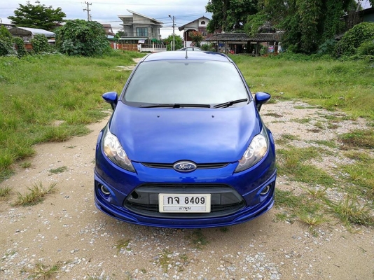 Ford fista 5ประตูสุดสวย ไมลย์วิ่งแค่ 64,xxx เท่านั้น ออกรถวันนี้ดาว์นเริ่มต้นเพียง 8,000 ฿