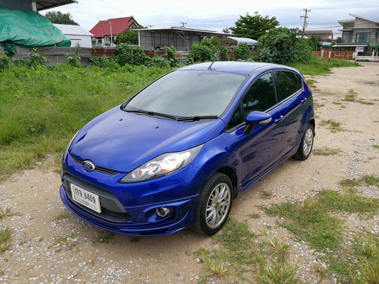 Ford fista 5ประตูสุดสวย ไมลย์วิ่งแค่ 64,xxx เท่านั้น ออกรถวันนี้ดาว์นเริ่มต้นเพียง 8,000 ฿