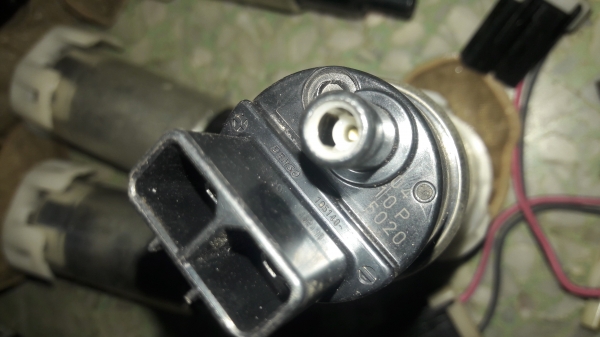 ปั้มติ๊ก Denso 12V แถมปลั๊ก ใช้ได้กับรถหลายรุ่น แรงดีพุ่งจู้ดๆๆ ตัวละ 450 รวมส่งครับ ปั้มติ๊ก Denso 12V แถมปลั๊ก ใช้ได้กับรถหลายรุ่น แรงดีพุ่งจู้ดๆๆ ตัวละ 450 รวมส่งครับ