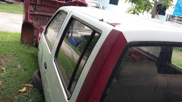 ขายหัวเก๋งพร้อมกะบะ Nissan Big-M จอโค้ง 4 ประตู อุปกรณ์ครบตามรูป ขายหัวเก๋งพร้อมกะบะ Nissan Big-M จอโค้ง 4 ประตู อุปกรณ์ครบตามรูป