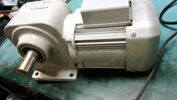 3,000 บ. ส่งฟรี083-2000058 LINE ID: line832923 ชุดมอเตอร์เกียร์ทด + อินเวอร์เตอร์ปรับรอบขนาด 400 W. มอเตอร์เกียร์ทดยี่ห้อ MITSUBISHI ขนาดกำลัง 200 W. ทด 1: 30 เพลาทดออกข้าง อินเวอร์เตอร์ panasonic รุ่น NAIS ไฟเข้า 1 เฟส 200-220V. ไฟออกขับมอเตอร์ได้ทั้ง 3,000 บ. ส่งฟรี083-2000058 LINE ID: line832923 ชุดมอเตอร์เกียร์ทด + อินเวอร์เตอร์ปรับรอบขนาด 400 W. มอเตอร์เกียร์ทดยี่ห้อ MITSUBISHI ขนาดกำลัง 200 W. ทด 1: 30 เพลาทดออกข้าง อินเวอร์เตอร์ panasonic รุ่น NAIS ไฟเข้า 1 เฟส 200-220V. ไฟออกขับมอเตอร์ได้ทั้ง