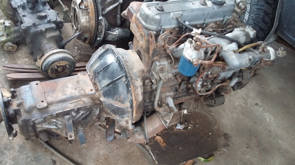 ขายเครื่อง ISUZU 4BA1 เครื่องฟิตใหม่ ลูกปลอกแหวนใหม่หมด มีใบคุมเครื่อง พร้อมเกียร์