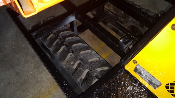 รถบรรทุกการเกษตรและก่อสร้างนั่งขับ รหัสสินค้า E2 - 20 พร้อมใช้