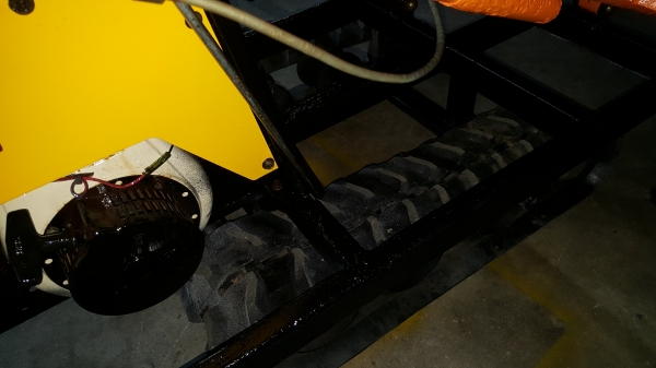 รถบรรทุกการเกษตรและก่อสร้างนั่งขับ รหัสสินค้า E2 - 20 พร้อมใช้