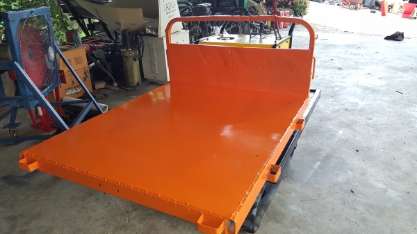 รถบรรทุกการเกษตรและก่อสร้างนั่งขับ รหัสสินค้า E2 - 20 พร้อมใช้