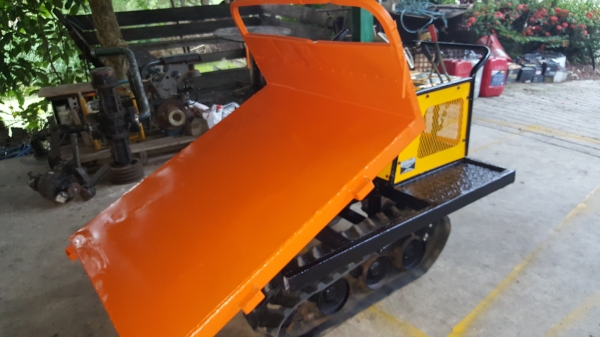 รถบรรทุกการเกษตรและก่อสร้างนั่งขับ รหัสสินค้า E2 - 20 พร้อมใช้