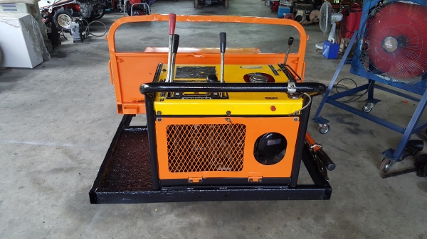 รถบรรทุกการเกษตรและก่อสร้างนั่งขับ รหัสสินค้า E2 - 20 พร้อมใช้