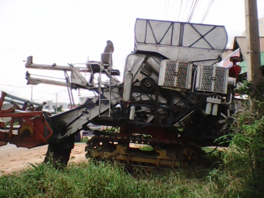 รถเกี่ยว 6 HE BO     061-6319748