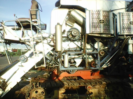 รถเกี่ยว 6 HE BO     061-6319748