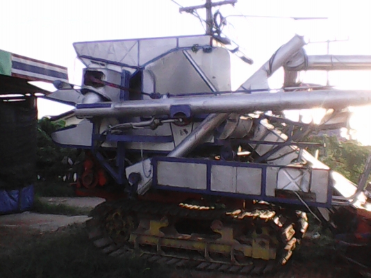 รถเกี่ยว 6 HE BO     061-6319748