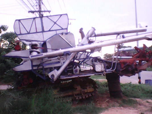 รถเกี่ยว 6 HE BO     061-6319748