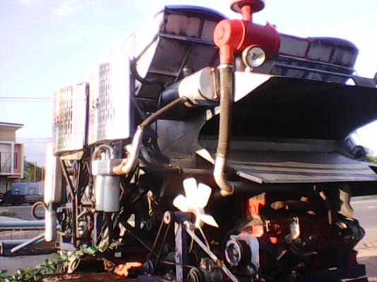 รถเกี่ยว 6 HE BO     061-6319748