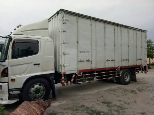 ขาย Hino 6 ล้อ 220 แรงม้าตู้สิบบาน ปี 52  สภาพสวย เครื่องดี คัชซีสวย พร้อมใช้งาน. เอกสารพร้อมโอน ราคาคุยกันค่ะสนใจติดต่อ 083-9628875