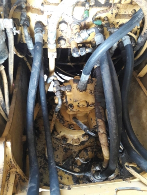 ขายCATERPILLAR 311  เก่าใน สภาพดี  เครื่องมิตซู  ปั๊ม K3V  โซ่ใหม่  พร้อมใช้  โทร 089-3818694  ดวงนภา