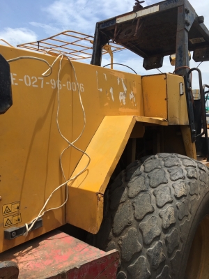 รถบด CA251 มีเล่มทะเบียน เพลาเดียว รุ่น CA251 รถบด CA251 มีเล่มทะเบียน เพลาเดียว รุ่น CA251