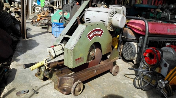 ** SOLD ** แท่นตัดไฟเบอร์ Winner 16" Mitsu 3 HP 220V สภาพกริ้บ!! ** SOLD ** แท่นตัดไฟเบอร์ Winner 16" Mitsu 3 HP 220V สภาพกริ้บ!!