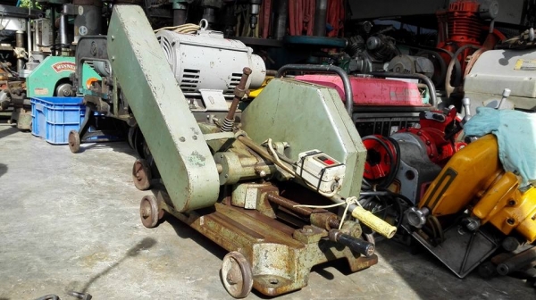 ** SOLD ** แท่นตัดไฟเบอร์ Winner 16" Mitsu 3 HP 220V สภาพกริ้บ!! ** SOLD ** แท่นตัดไฟเบอร์ Winner 16" Mitsu 3 HP 220V สภาพกริ้บ!!