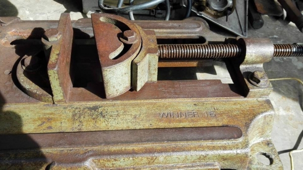 ** SOLD ** แท่นตัดไฟเบอร์ Winner 16" Mitsu 3 HP 220V สภาพกริ้บ!! ** SOLD ** แท่นตัดไฟเบอร์ Winner 16" Mitsu 3 HP 220V สภาพกริ้บ!!