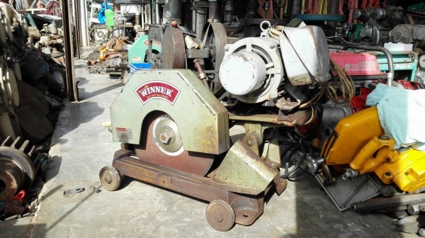 ** SOLD ** แท่นตัดไฟเบอร์ Winner 16" Mitsu 3 HP 220V สภาพกริ้บ!! ** SOLD ** แท่นตัดไฟเบอร์ Winner 16" Mitsu 3 HP 220V สภาพกริ้บ!!